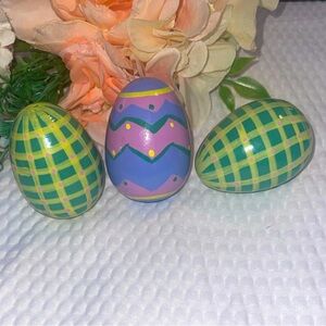 Vintage 1987 Handcrafted Handpainted Lillian Vernon 3pc Wooden Easter Eggs